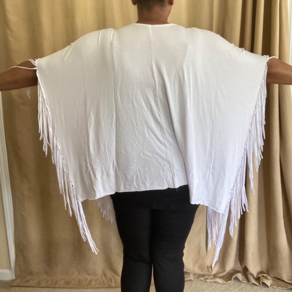 Fringe Poncho, White, size 1X - Picture 5 of 7
